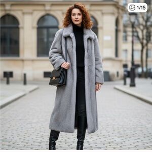 NWOT Abercrombie & fitch Gray Faux Fur Coat